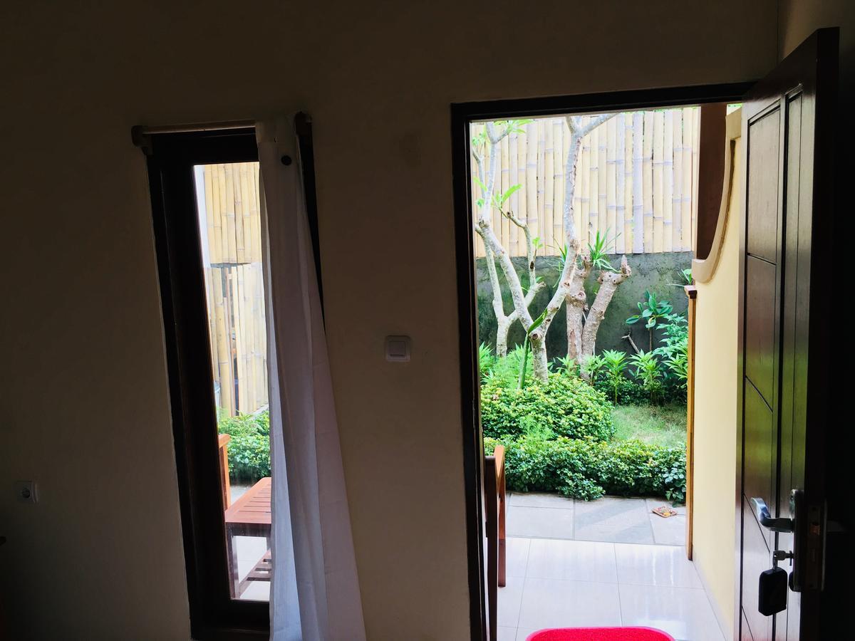 Yudhist Guest House Nusa Lembongan  Bagian luar foto